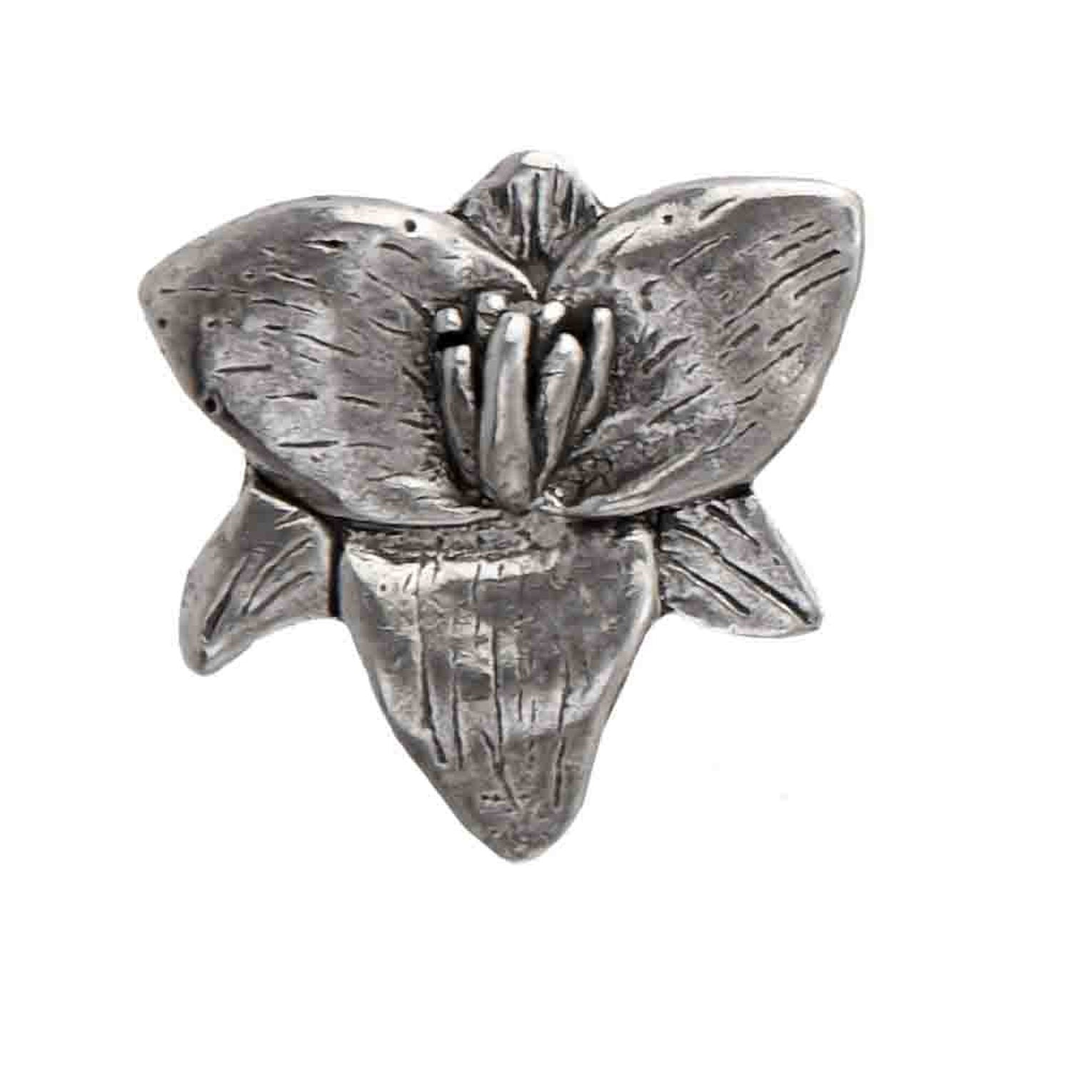 Detailed Antique Pewter Trillium Flower Pin that can be worn on a hat, jacket, backpack, etc.