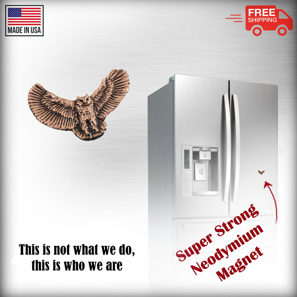 Great Horned Owl Full Body Magnet Magnet B067