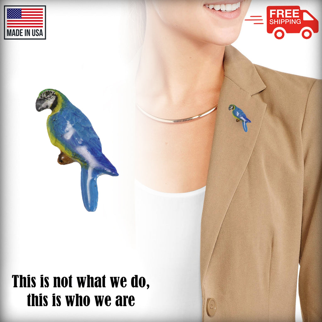 Macaw Parrot Pin B096