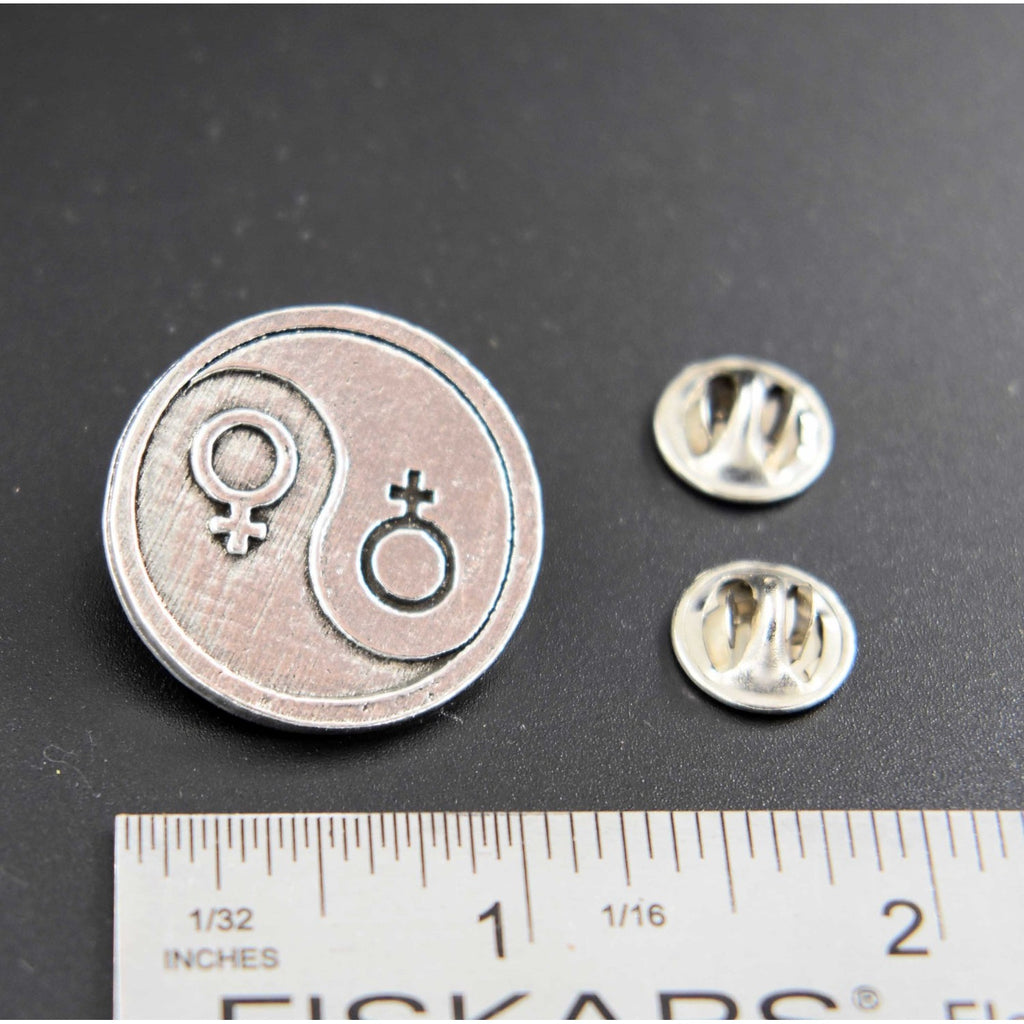 Female And Female Pin G057