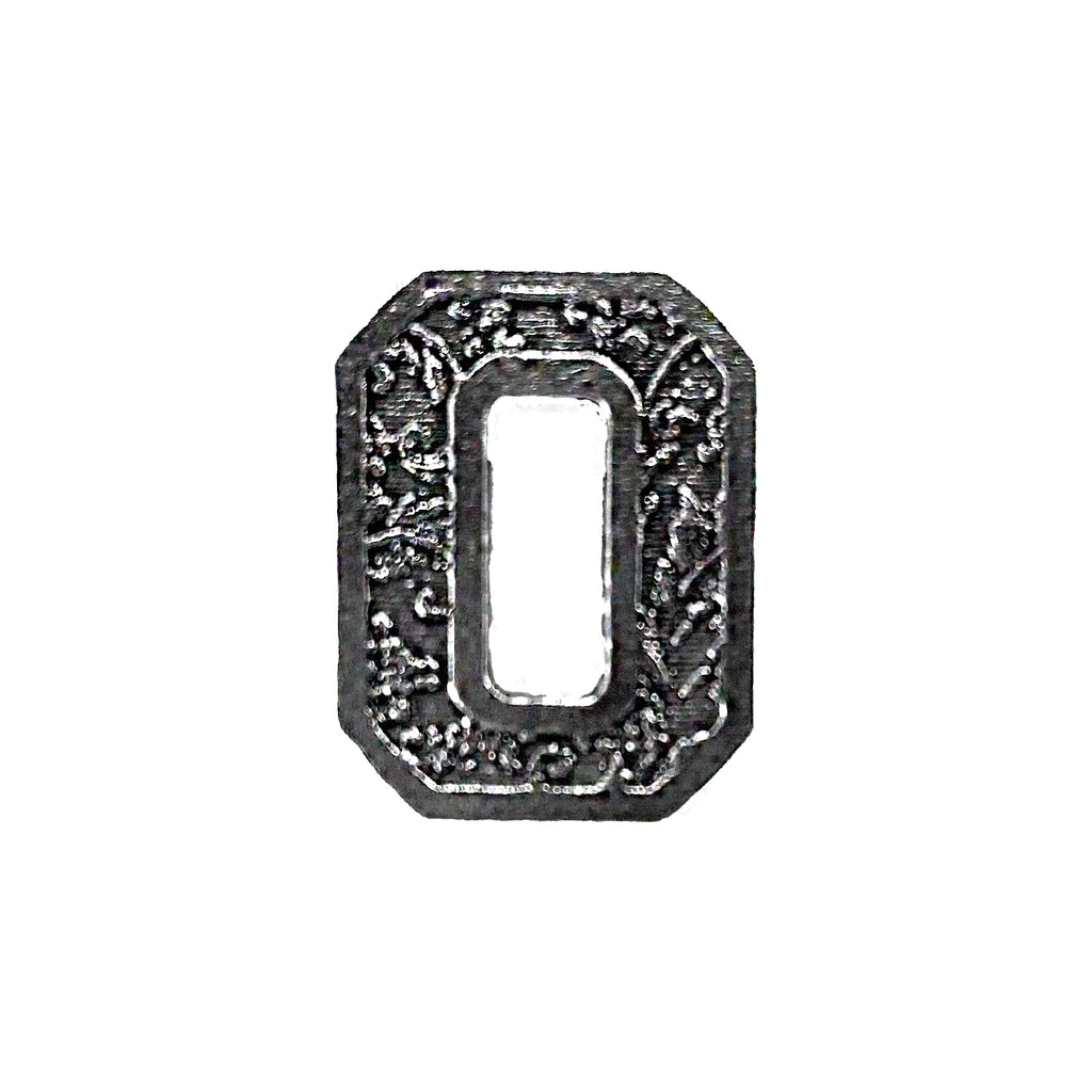 O Letter Pin L015