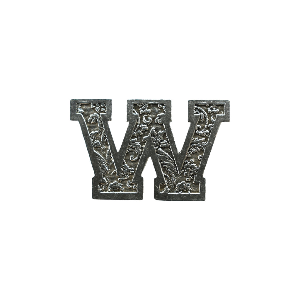 W Letter Pin L023