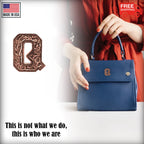 Q Letter Pin L017