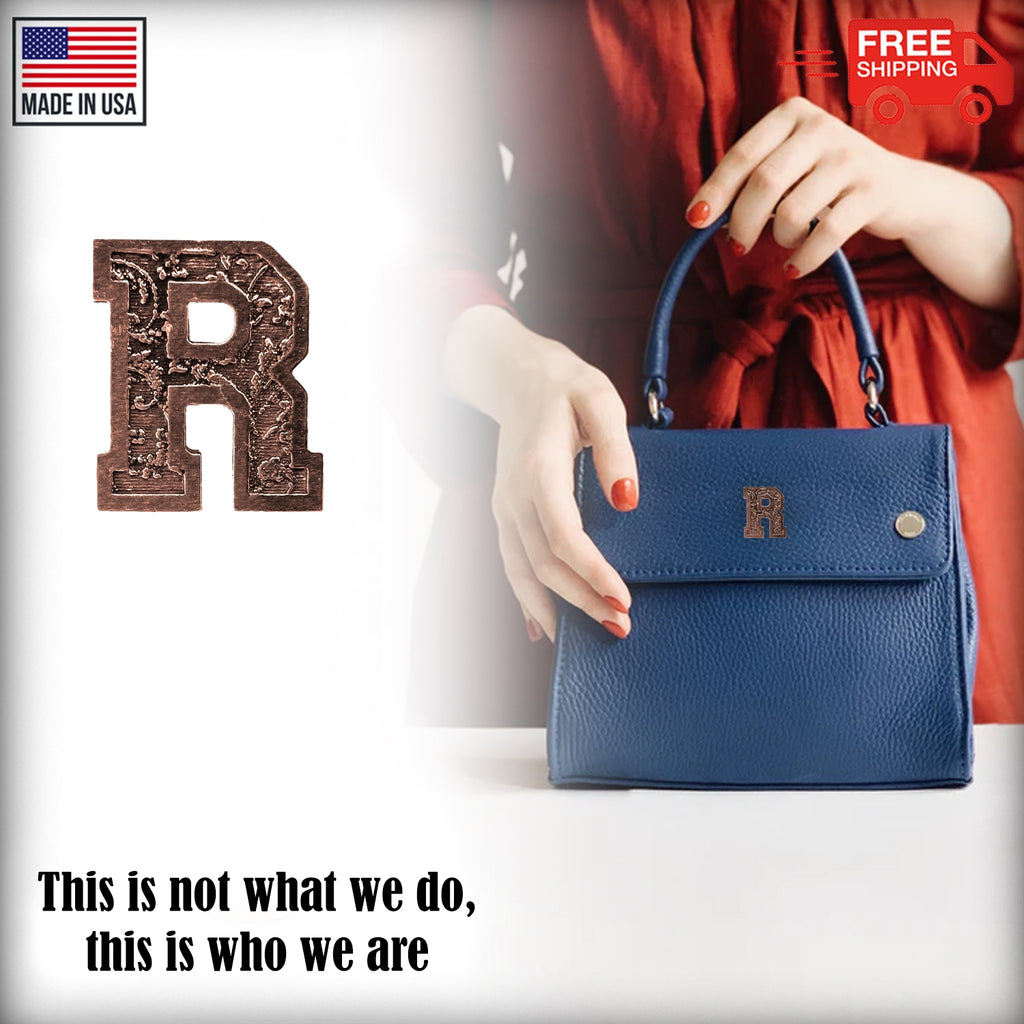 R Letter Pin L018