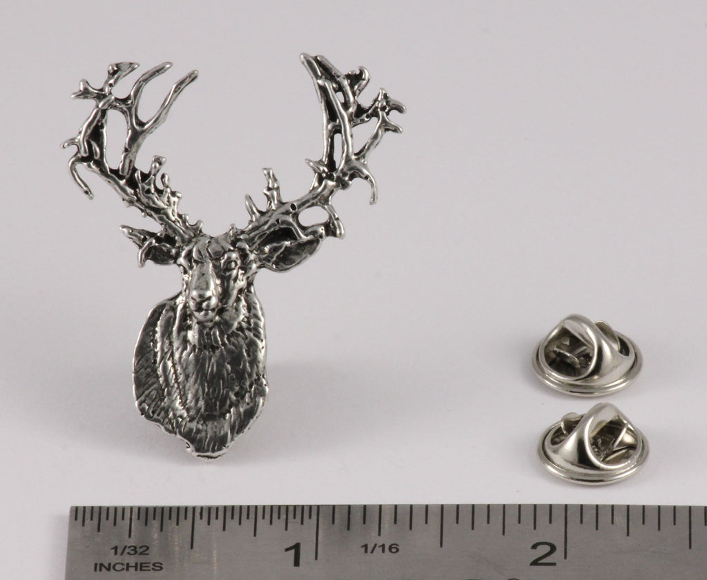 Non Typical Deer Head Pin